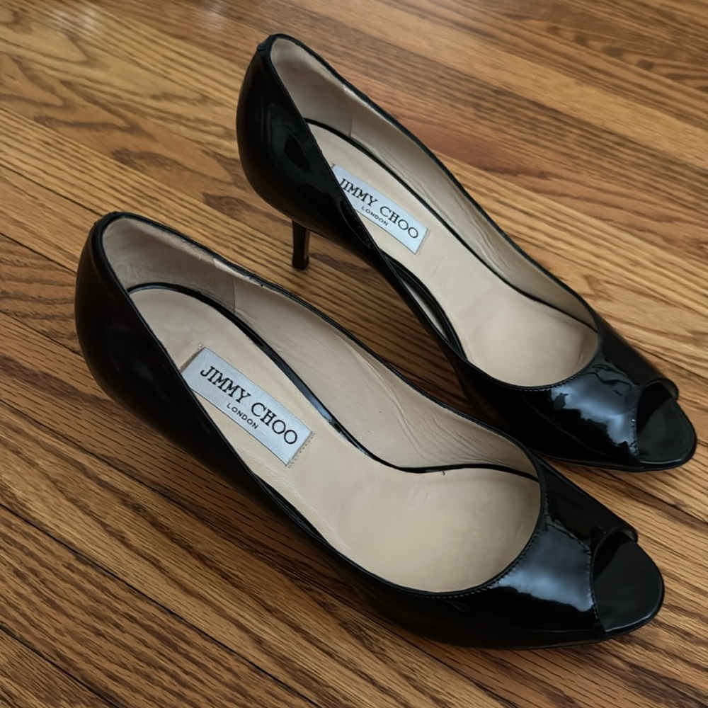 Jimmy Choo Isabel black patent leather peep toe heels size 38 1/2